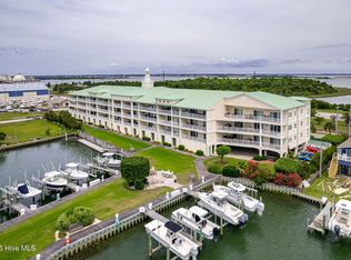 212 Old Causeway Rd UNIT 107, Beaufort, NC 28516