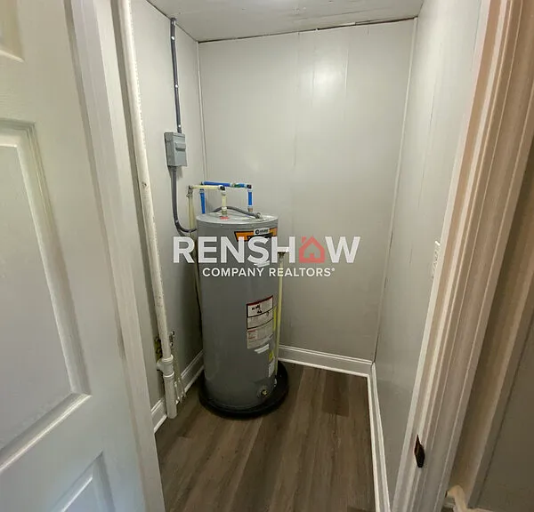 150 N Poplar St — Photo 13