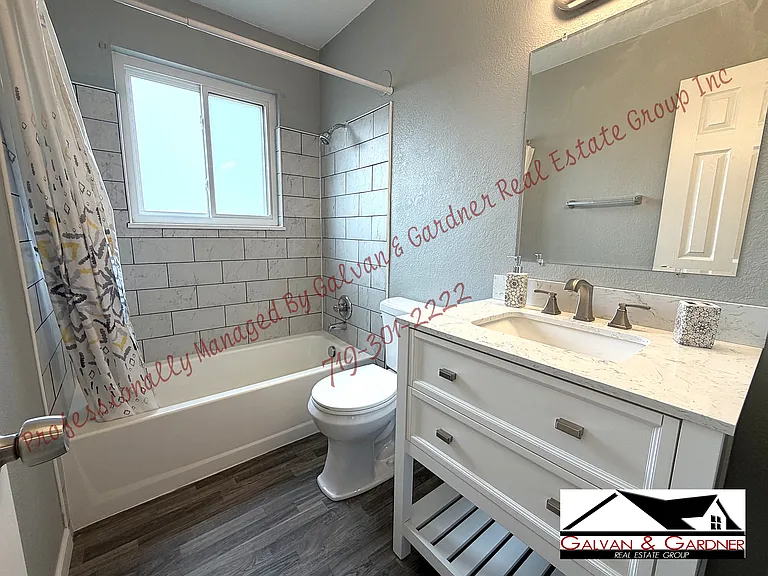 2039 Chamberlin S — Photo 13