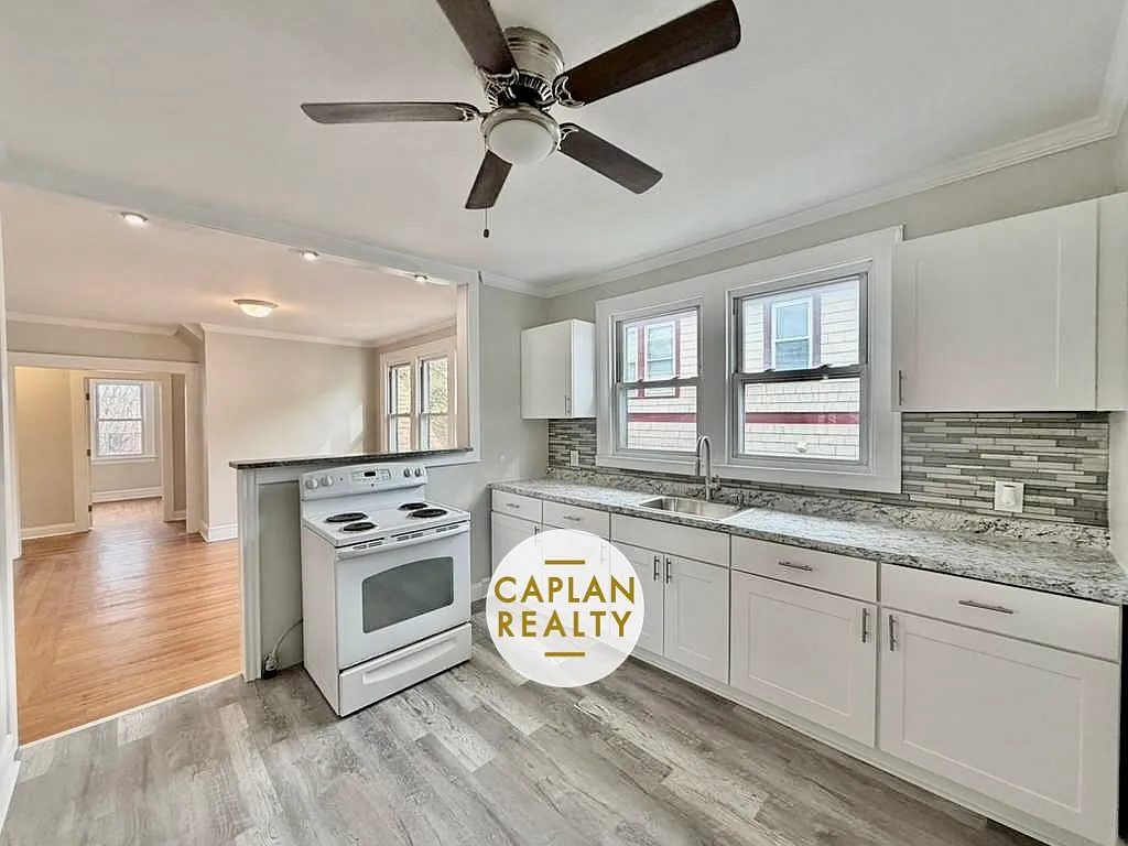 Building Photo - 312 Huntington St #3C