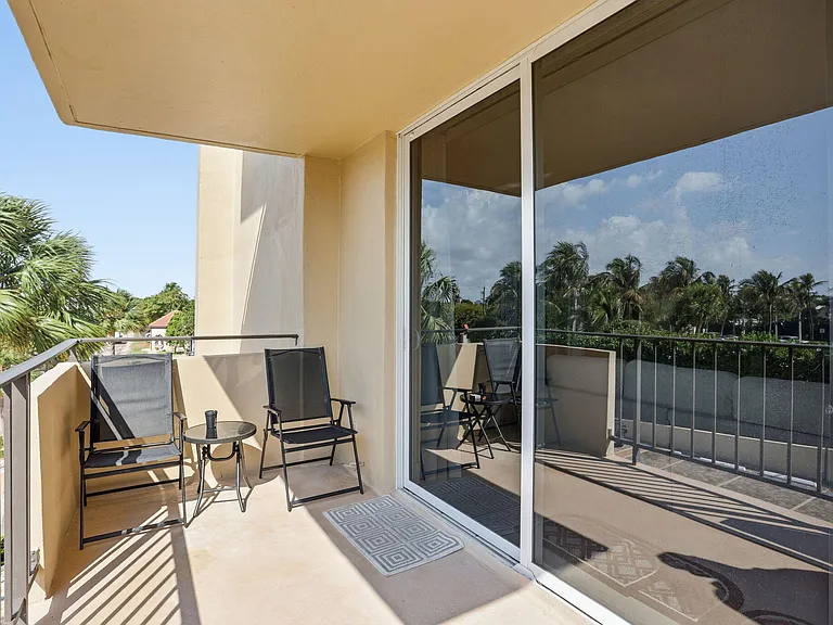 2000 S Ocean Blvd #2L — Photo 22