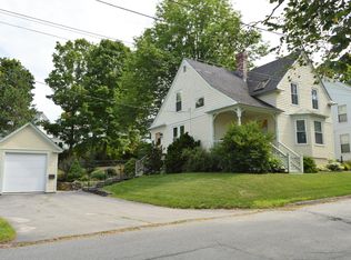 8 Peach St, Belfast, ME 04915