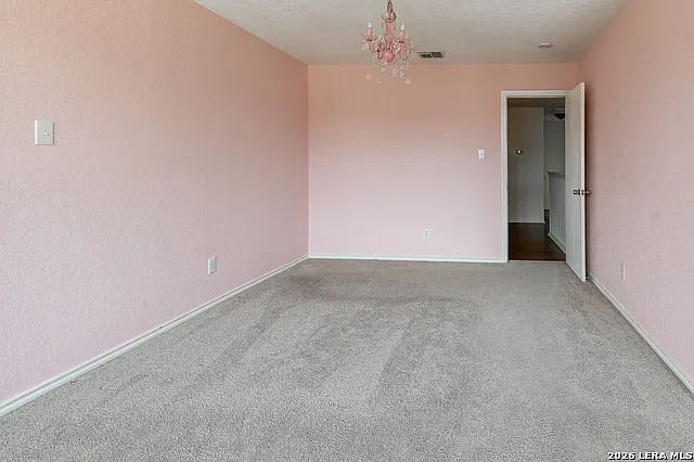 655 Northlake Dr — Photo 31