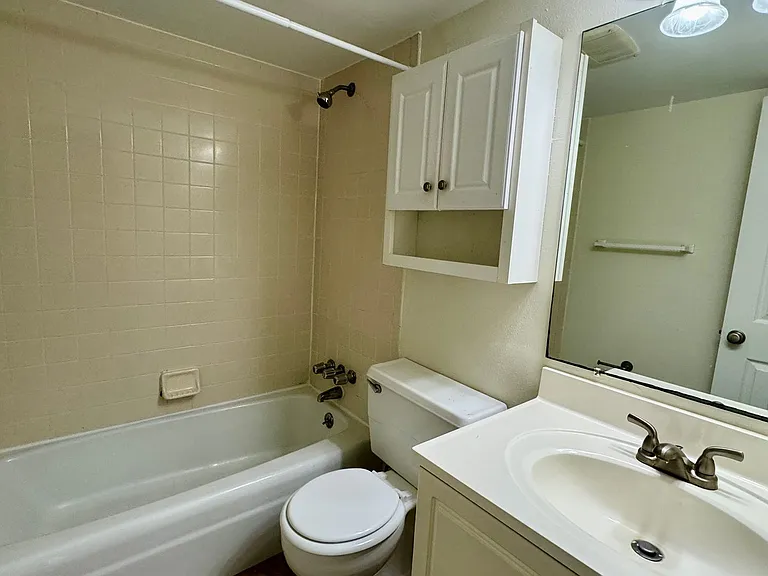 1700 SW 16th Ct #P23 — Photo 6