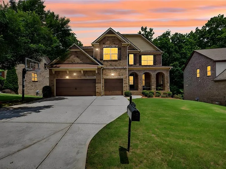 1185 Gallatin Way — Photo 3