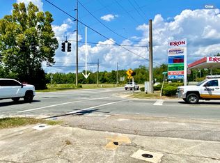 1115 N Waukesha St, Bonifay, FL 32425