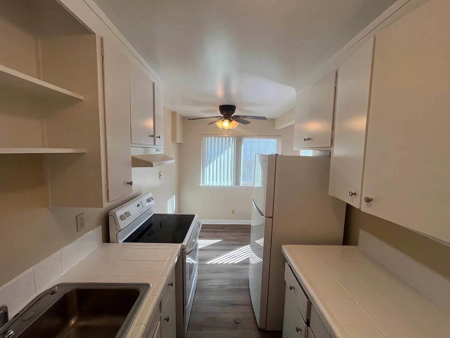 1 bed, $2,595 — Photo 3