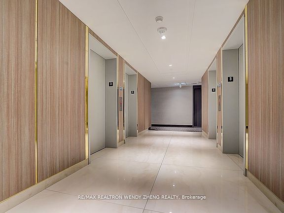 3rd image of 543 Richmond St W #307