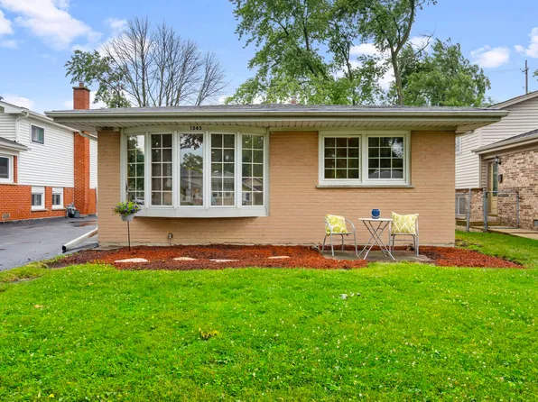 1345 S Evergreen Ave, Arlington Heights, IL 60005