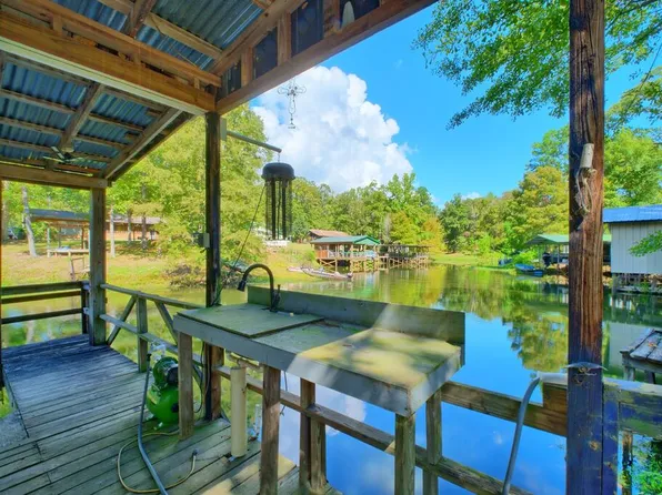 346 Twin Cedar Dr, Hemphill, TX 75948