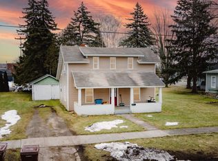 314 Park Ave, Alma, MI 48801