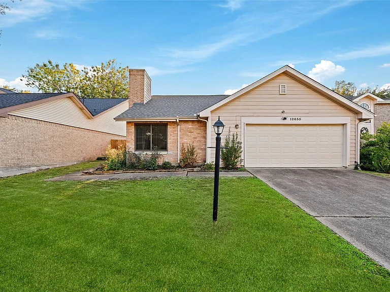 12635 Ashford Chase Dr — Photo 1