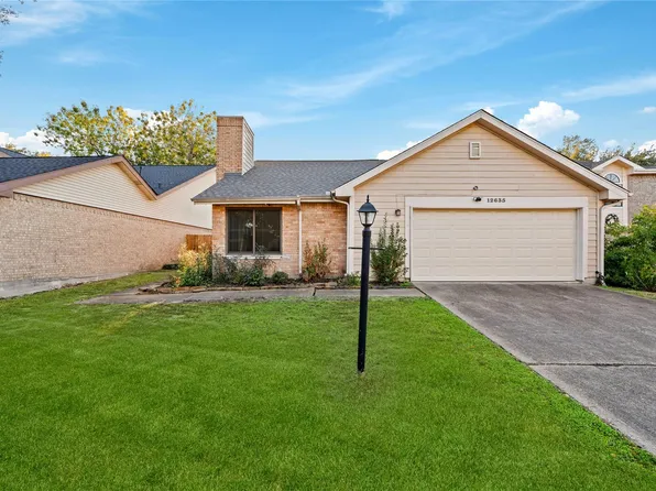 12635 Ashford Chase Dr, Houston, TX 77082