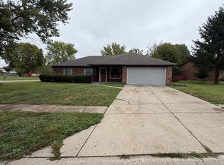8805 Country Walk Dr, Indianapolis, IN 46227