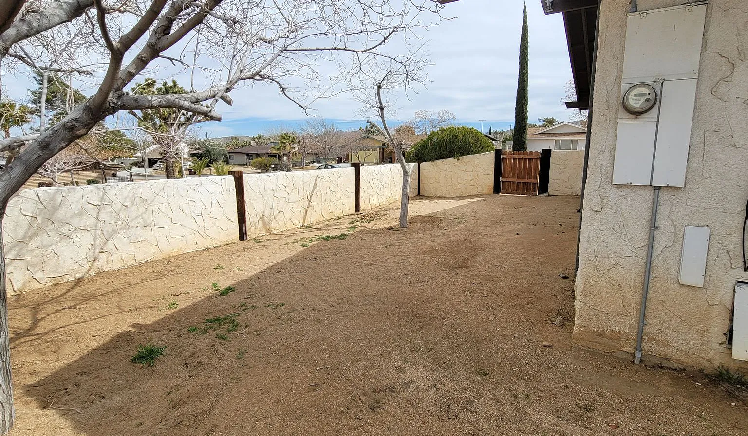4 Bedroom spacious home - Do not disturb current tenants — Photo 2