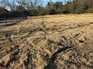 839 E 3rd St, Lancaster, TX 75146