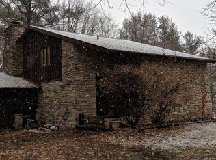 W9929 View Ridge Ln, New London, WI 54961