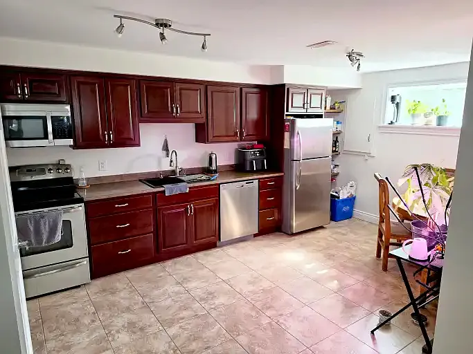 30 Bernadette Ct #1A — Photo 4