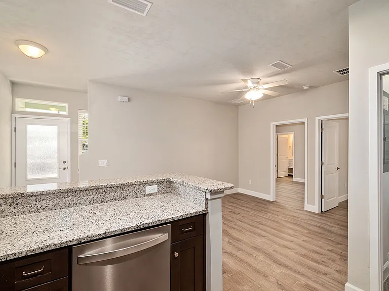 622 NW 3rd Ave #11 — Photo 9