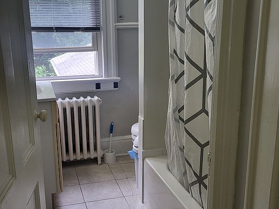2nd image of 539 Day Ave Floor 2