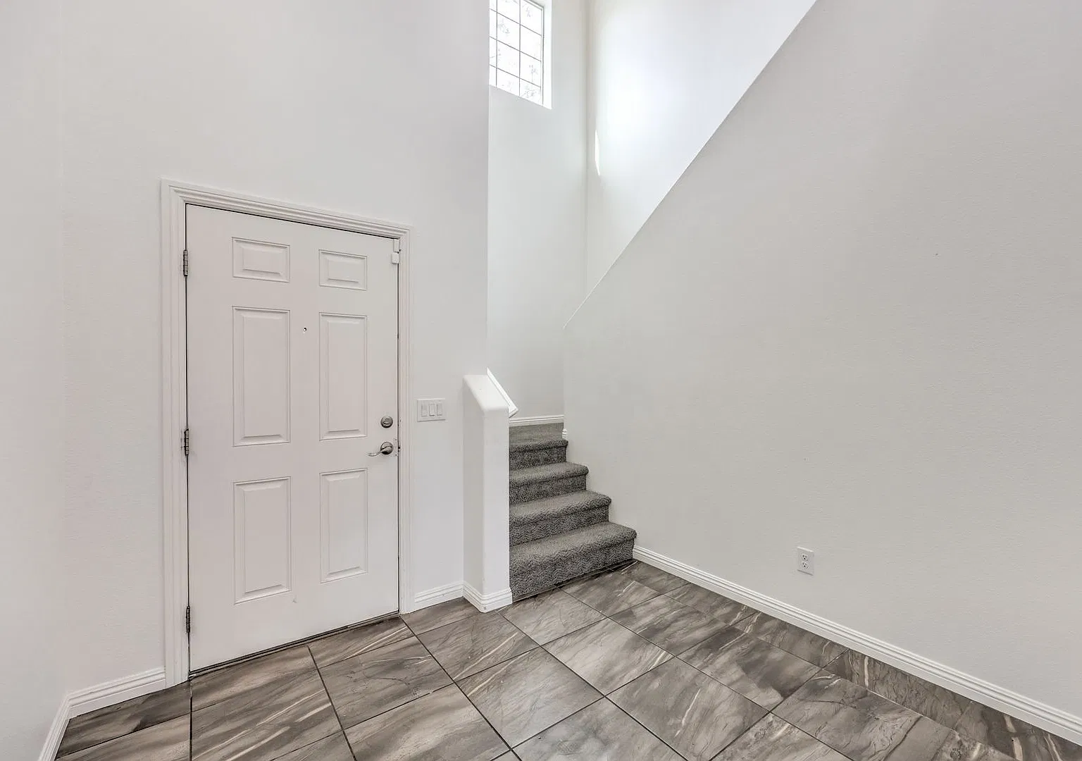 Beautiful Henderson Home For Rent. — Photo 3