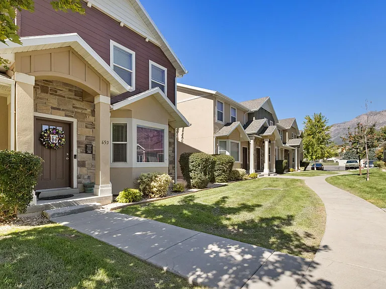 Cove at Pleasant View Town Homes — Photo 14