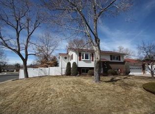 937 S Hoyt St, Lakewood, CO 80226