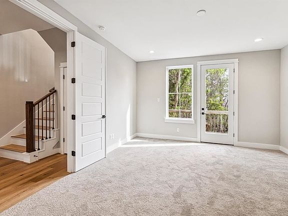 5th image of 1204 W 22nd St W #D