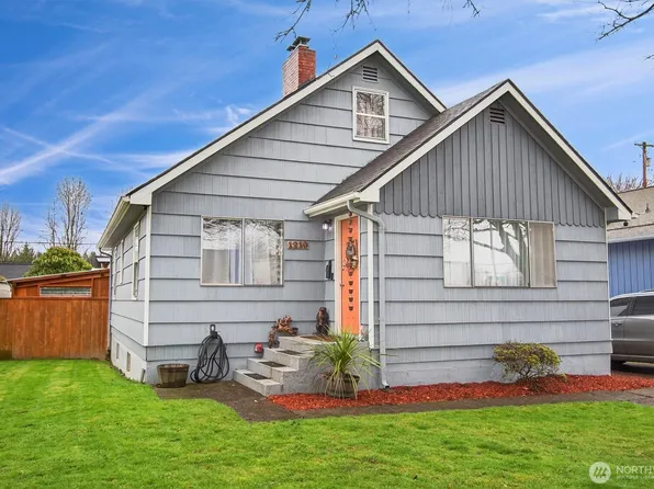 1210 8th Avenue, Longview, WA 98632