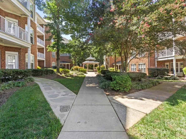 3204 Margellina Dr, Charlotte, NC 28210
