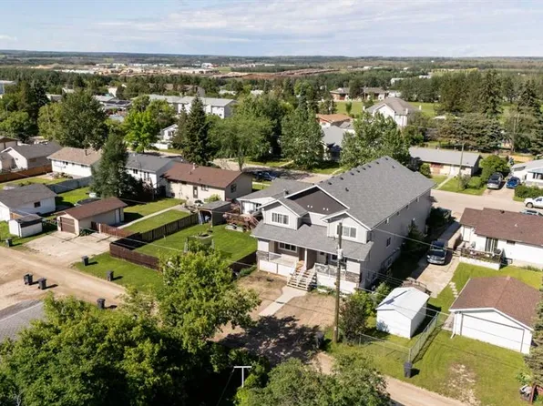 4729 E 49th St #2, Drayton Valley, AB T7A 1J1