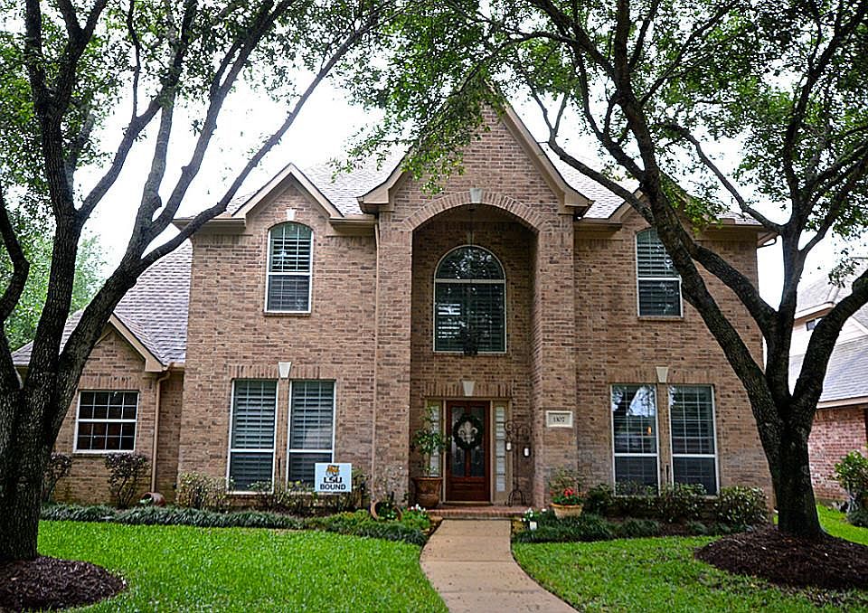 1st image of 1107 Burchton Dr