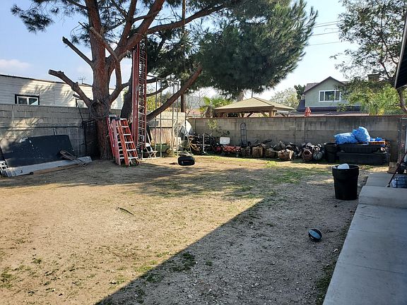 10932 Penrose St, Sun Valley, CA 91352 | MLS #22000864 | Zillow