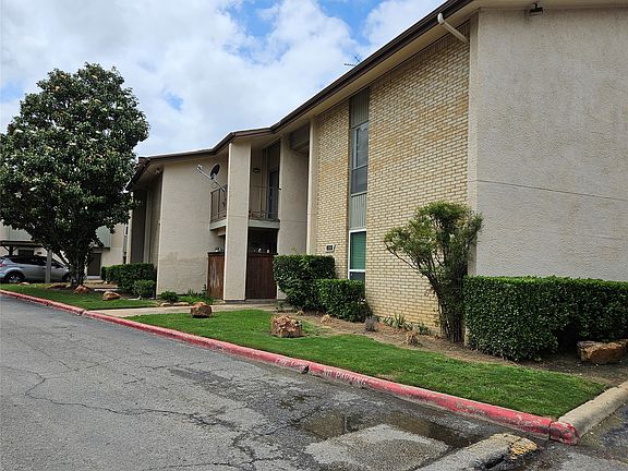 2nd image of 12816 Midway Rd APT 1067
