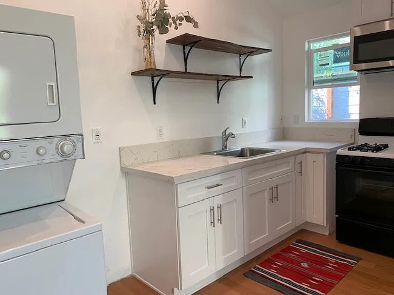 1548 N Avenue 46 — Photo 9