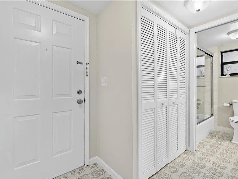 11863 Wimbledon Cir #540 — Photo 13