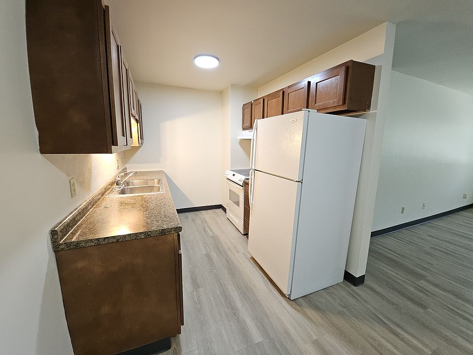 1st image of 175 S National Ave #6ENGLISH