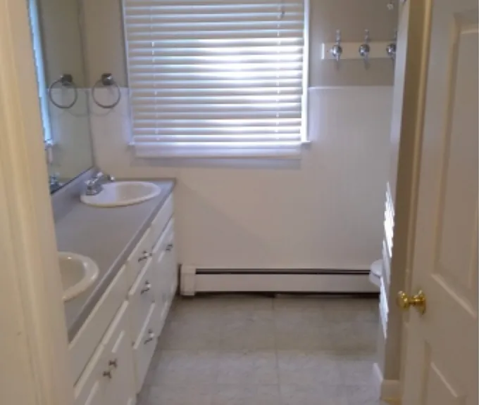 13 Jones Ave — Photo 5