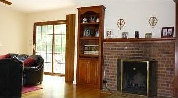 4th image of 1451 Drum Hill Rd