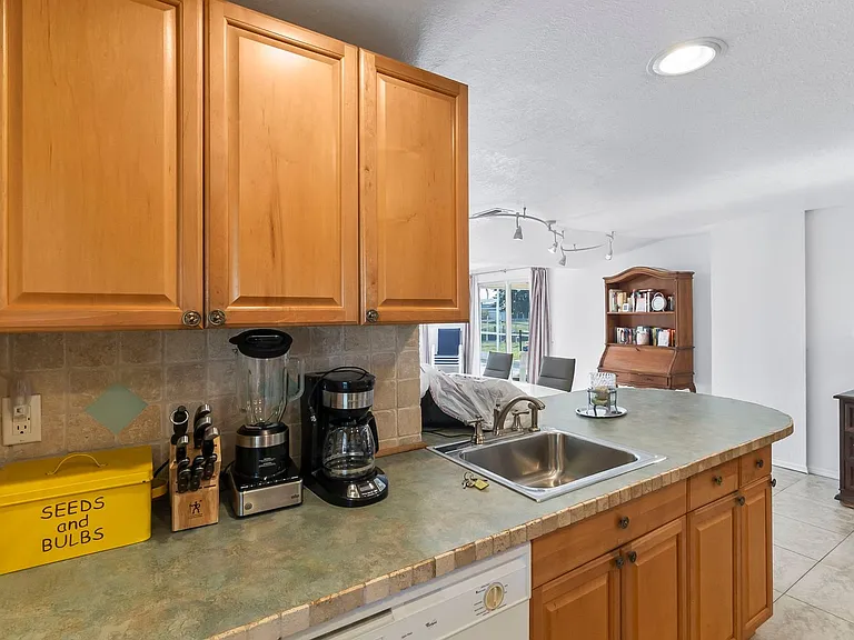 177 Dartmouth Dr NW — Photo 12