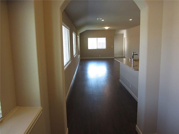 5th image of 12024 Worthwood St