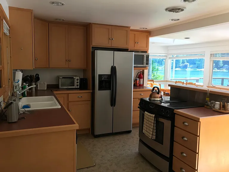 513 W Shore Loop Rd — Photo 9