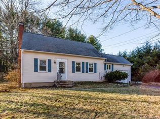 97 Laurel Ln, Simsbury, CT 06070