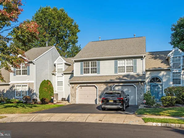 9 Allen Ct, Manalapan, NJ 07726