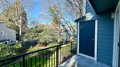 40 Emery Bay Dr Photo 1