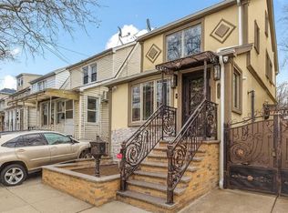 15818 77th Ave, Fresh Meadows, NY 11366