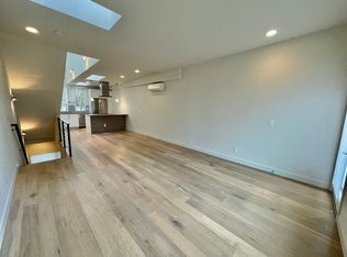3807 Fremont Ln N, Seattle, WA 98103