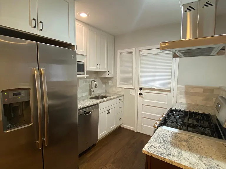 521 S Fayette St — Photo 2