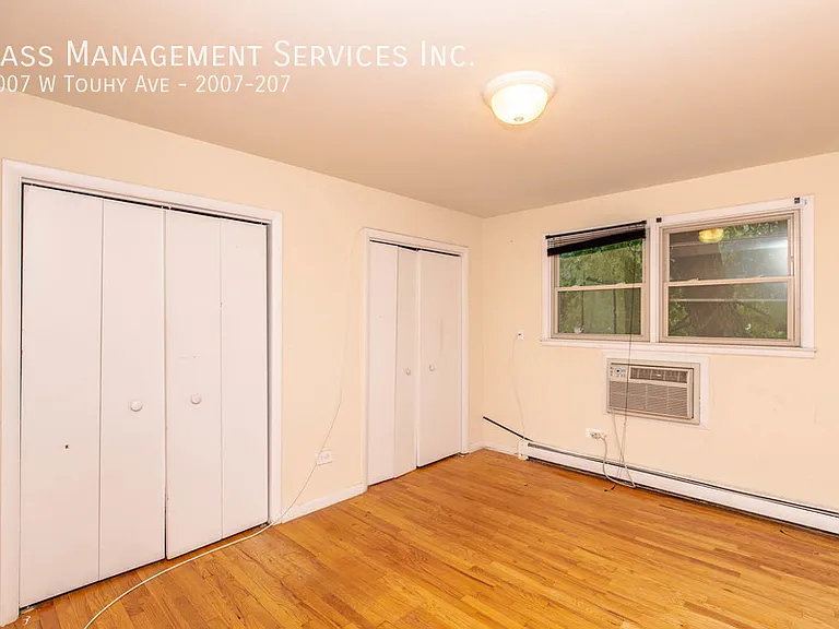 2007 W Touhy Ave #207 — Photo 5