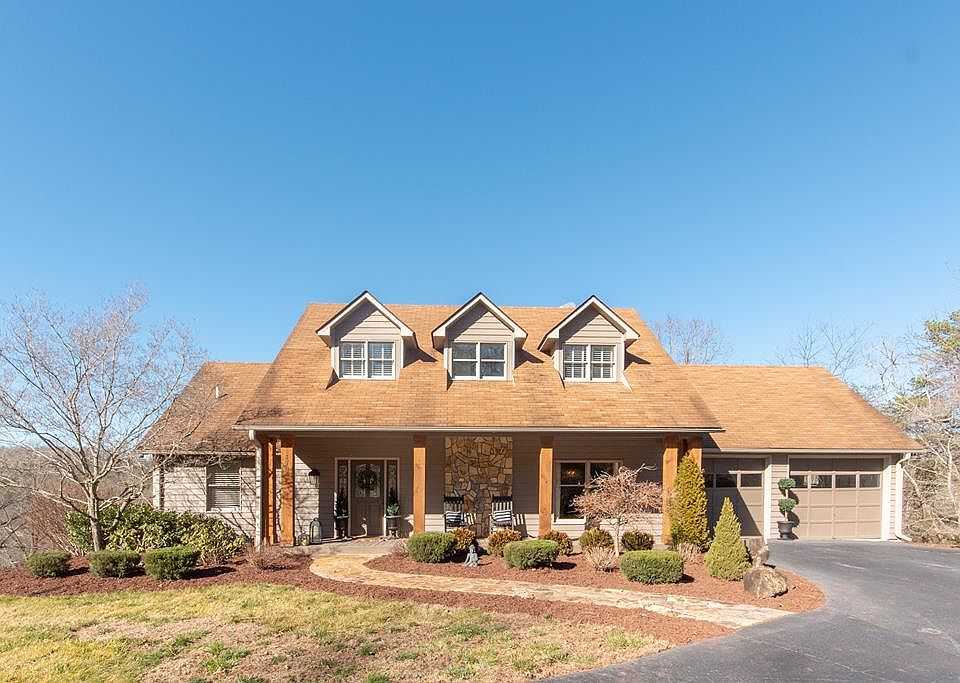 1st image of 170 Lauren Ln